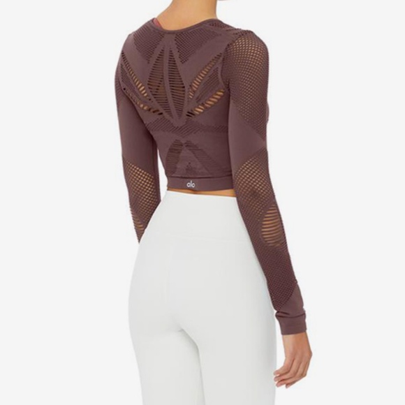 Alo Yoga Siren Long Sleeve Crop Top Long Sleeve (Size 3): Raisin Color - Picture 2 of 5